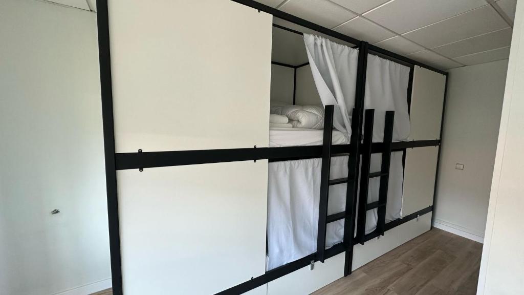 Literas con cortinas privadas